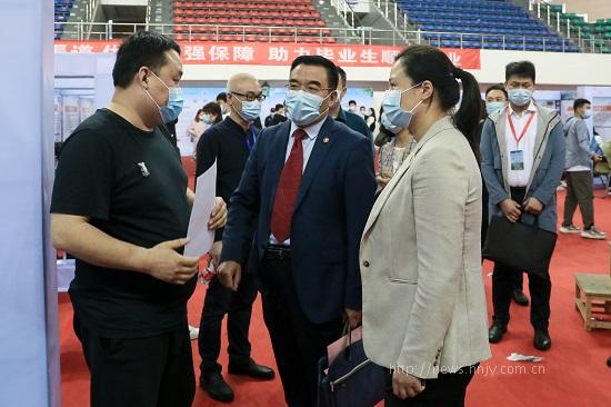 beat365平台官方网站招聘会1.jpg beat365平台官方网站招聘会1.jpg