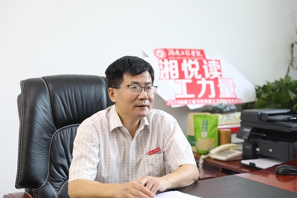 1602552987223064405.jpg 阅读3.jpg